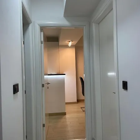 Luka - Iconic Flatiron - Free Parking