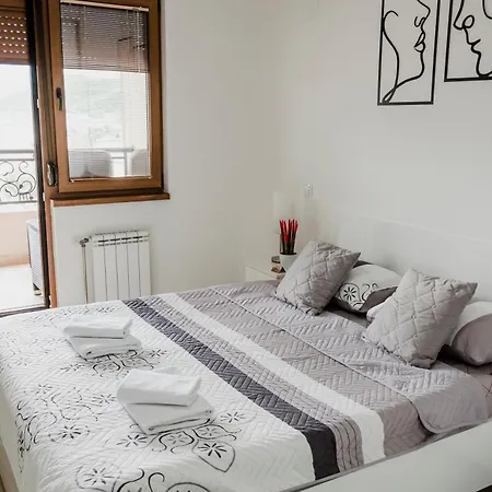 Apartament Luka - Iconic Flatiron - Free Parking Skopje