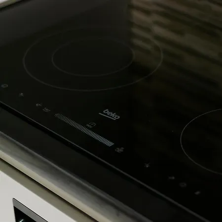 Luka - Iconic Flatiron - Free Parking