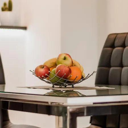 Luka - Iconic Flatiron - Free Parking Appartement