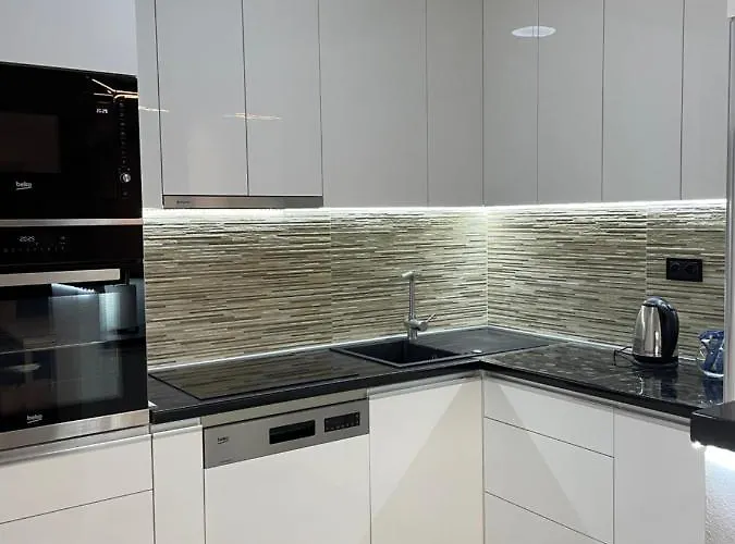 Luka - Iconic Flatiron - Free Parking Lägenhet