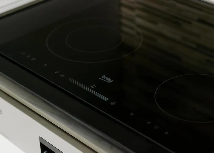 Luka - Iconic Flatiron - Free Parking