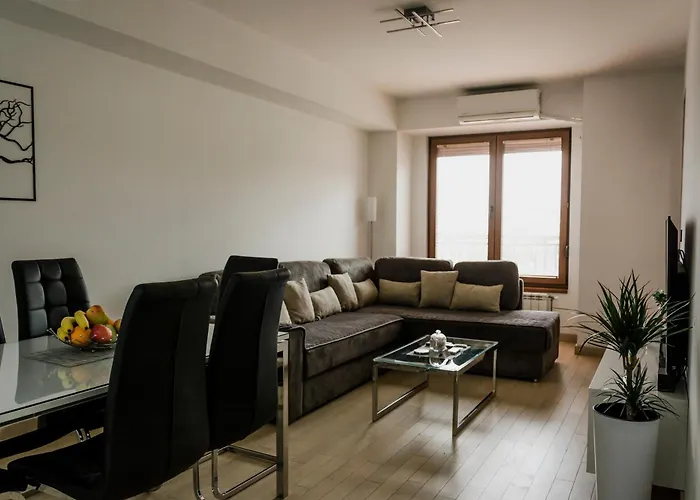 Luka - Iconic Flatiron - Free Parking * Skopje