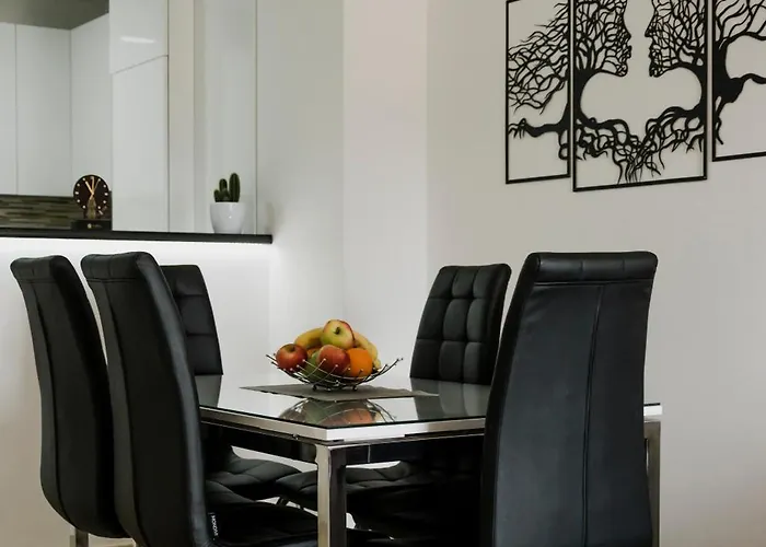 Luka - Iconic Flatiron - Free Parking *